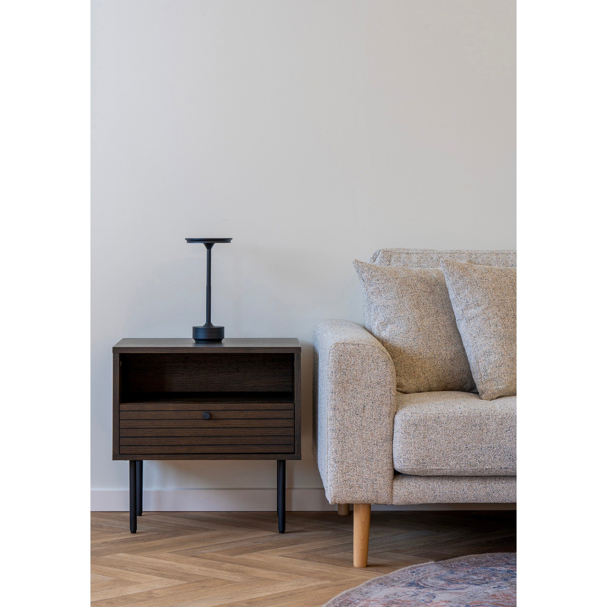 Kyoto – Beistelltisch, Eiche furniert, 50×40×50 cm